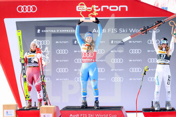 2022-01-22 - The podium of the winners with GOGGIA Sofia (ITA), first place., SIEBENHOFER Ramona (AUT) second place, LEDECKA Ester (CZE) third place - 2022 FIS SKI WORLD CUP - WOMEN'S DOWN HILL - ALPINE SKIING - WINTER SPORTS