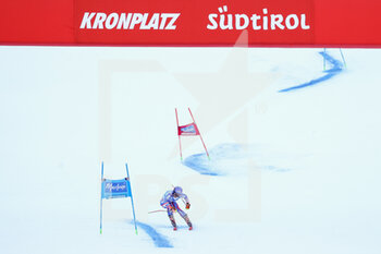 2022-01-25 - Tessa WORLET (FRA) on the finish line - 2022 FIS SKI WORLD CUP - WOMEN GIANT SLALOM - ALPINE SKIING - WINTER SPORTS