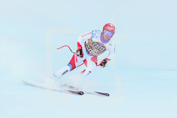 2022-01-14 - WENGEN, SWITZERLAND - JANUARY 15: Beat Feuz of Switzerland in action during the 92nd Lauberhorn Race of FIS Alpine Ski World Cup on January 15, 2022 in Wengen, Switzerland. - 92ND LAUBERHORN RACE OF FIS ALPINE SKI WORLD CUP 2022 - ALPINE SKIING - WINTER SPORTS
