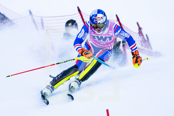 2022-01-16 - 16.01.2022, Wengen, Wengen, FIS Ski World Cup: Lauberhorn Wengen, Alexis Pinturault (France) in action - FIS SKI WORLD CUP: LAUBERHORN 2022 - ALPINE SKIING - WINTER SPORTS
