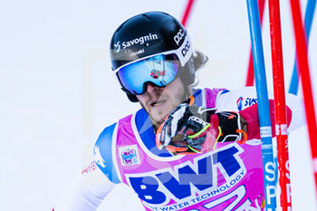 2022-01-16 - 16.01.2022, Wengen, Wengen, FIS Ski World Cup: Lauberhorn Wengen, Sandro Simonet (Switzerland) loss his pole - FIS SKI WORLD CUP: LAUBERHORN 2022 - ALPINE SKIING - WINTER SPORTS