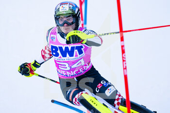 2022-01-16 - 16.01.2022, Wengen, Wengen, FIS Ski World Cup: Lauberhorn Wengen, Istok Rodes (Croatia) in action - FIS SKI WORLD CUP: LAUBERHORN 2022 - ALPINE SKIING - WINTER SPORTS