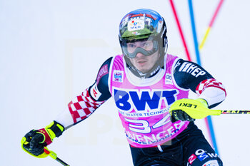 2022-01-16 - 16.01.2022, Wengen, Wengen, FIS Ski World Cup: Lauberhorn Wengen, Istok Rodes (Croatia) in action - FIS SKI WORLD CUP: LAUBERHORN 2022 - ALPINE SKIING - WINTER SPORTS