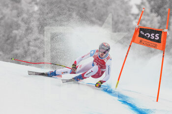 2022-01-21 - KITZBUEHEL, AUSTRIA - JANUARY 21: Alexis Monney of Switzerland in action during the Audi FIS Alpine Ski World Cup Men’s Downhill on January 21, 2022 in Kitzbuehel, Austria. - 2022 AUDI FIS ALPINE SKI WORLD CUP MEN’S DOWNHILL - ALPINE SKIING - WINTER SPORTS