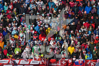 2022-03-06 - 06.03.2022, Lenzerheide, Lenzerheide, FIS Ski World Cup: Lenzerheide  Women's Giant Slalom, Fans at the finish area - FIS SKI WORLD CUP: LENZERHEIDE WOMEN'S GIANT SLALOM - ALPINE SKIING - WINTER SPORTS
