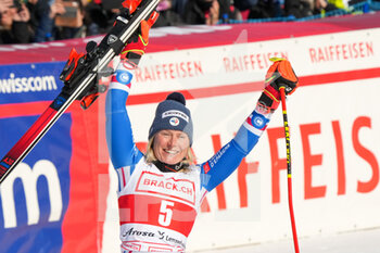 2022-03-06 - 06.03.2022, Lenzerheide, Lenzerheide, FIS Ski World Cup: Lenzerheide  Women's Giant Slalom, Tessa Worley (FRA) celebrates victory in Lenzerheide - FIS SKI WORLD CUP: LENZERHEIDE WOMEN'S GIANT SLALOM - ALPINE SKIING - WINTER SPORTS