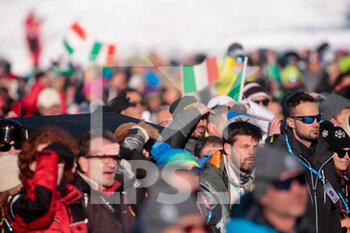 2022-12-10 - Fans during the Audi FIS World Cup 2022 Women’s Giant Slalom on 10 December 2022, in Sestriere, Italy. Photo Nderim Kaceli - WORLD CUP - WOMEN GIANT SLALOM - ALPINE SKIING - WINTER SPORTS