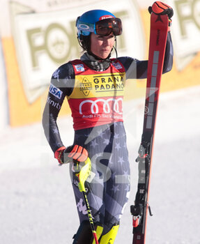 2022-12-11 - Mikaela Shiffrin of Usa the winner of the Audi FIS World Cup 2022 Women’s Slalom on 11 December 2022, in Sestriere, Italy. Photo Nderim Kaceli - WORLD CUP - WOMEN SLALOM - ALPINE SKIING - WINTER SPORTS