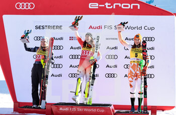 2022-12-11 - SKIING - FIS SKI WORLD CUP, 
Women's Slalom
Sestriere, Piemonte, Italy
Podium Women's Slalom 


 - 2022 ALPINE SKIING WORLD CUP - WOMEN SLALOM - ALPINE SKIING - WINTER SPORTS