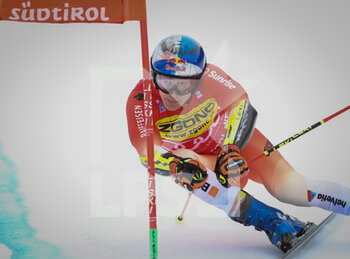 2022-12-19 - SKIING - FIS SKI WORLD CUP, 
FIS Alpine Ski World Cup - Men's Giant Slalom
Gran Risa Slope 
Monday 19th December

ODERMATT Marco 1° position Run 1 


 - MEN GIANT SLALOM - ALPINE SKIING - WINTER SPORTS