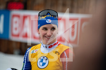 2022-12-16 - Julia SIMON during the BMW IBU World Cup 2022, Annecy - Le Grand-Bornand, Women's Sprint, on December 16, 2022 in Le Grand-Bornand, France - BIATHLON - WORLD CUP - LE GRAND BORNAND - WOMEN'S SPRINT - ALPINE SKIING - WINTER SPORTS