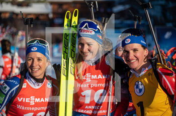 2022-12-18 - HAUSER Lisa Theresa and SIMON Julia and CHEVALIER-BOUCHET Anais during the BMW IBU World Cup 2022, Annecy - Le Grand-Bornand, Women's 12,5 Km Mass Start, on December 18, 2022 in Le Grand-Bornand, France - BIATHLON - WORLD CUP - LE GRAND BORNAND - WOMEN'S MASS START - ALPINE SKIING - WINTER SPORTS