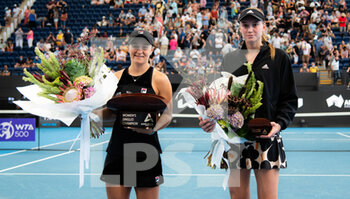 2022-01-09 - Ashleigh Barty of Australia & Elena Rybakina of Kazakhstan with their trophies after the final of the 2022 Adelaide International WTA 500 tennis tournament on January 9, 2022 at Memorial Drive Tennis Centre in Adelaide, Australia - 2022 ADELAIDE INTERNATIONAL WTA 500 TENNIS TOURNAMENT - INTERNATIONALS - TENNIS