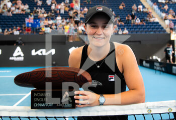 2022-01-09 - Ashleigh Barty of Australia with the champions trophy after the final of the 2022 Adelaide International WTA 500 tennis tournament on January 9, 2022 at Memorial Drive Tennis Centre in Adelaide, Australia - 2022 ADELAIDE INTERNATIONAL WTA 500 TENNIS TOURNAMENT - INTERNATIONALS - TENNIS