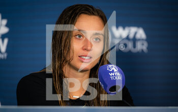 2022-01-12 - Paula Badosa of Spain talks to the media after the second round of the 2022 Sydney Tennis Classic, WTA 500 tennis tournament on January 12, 2022 at NSW Tennis Centre in Sydney, Australia - 2022 SYDNEY TENNIS CLASSIC, WTA 500 TENNIS TOURNAMENT - INTERNATIONALS - TENNIS