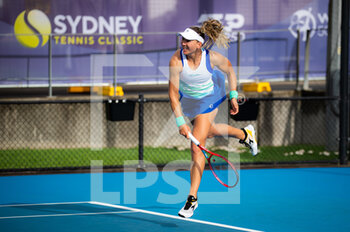 2022-01-12 - Nicole Melichar-Martinez of the United States playing doubles at the 2022 Sydney Tennis Classic, WTA 500 tennis tournament on January 13, 2022 at NSW Tennis Centre in Sydney, Australia - 2022 SYDNEY TENNIS CLASSIC, WTA 500 TENNIS TOURNAMENT - INTERNATIONALS - TENNIS