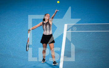 2022-01-12 - Daria Kasatkina of Russia in action against Garbine Muguruza of Spain during the quarter-final of the 2022 Sydney Tennis Classic, WTA 500 tennis tournament on January 13, 2022 at NSW Tennis Centre in Sydney, Australia - 2022 SYDNEY TENNIS CLASSIC, WTA 500 TENNIS TOURNAMENT - INTERNATIONALS - TENNIS