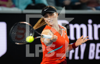2022-01-17 - Paula Badosa of Spain in action against Ajla Tomljanovic of Australia during the first round of the 2022 Australian Open, WTA Grand Slam tennis tournament on January 17, 2022 at Melbourne Park in Melbourne, Australia - 2022 AUSTRALIAN OPEN, WTA GRAND SLAM TENNIS TOURNAMENT - INTERNATIONALS - TENNIS