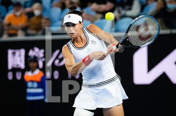 2022-01-17 - Ajla Tomljanovic of Australia in action against Paula Badosa of Spain during the first round of the 2022 Australian Open, WTA Grand Slam tennis tournament on January 17, 2022 at Melbourne Park in Melbourne, Australia - 2022 AUSTRALIAN OPEN, WTA GRAND SLAM TENNIS TOURNAMENT - INTERNATIONALS - TENNIS