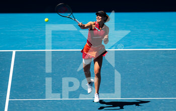 2022-01-19 - Paula Badosa of Spain in action against Martina Trevisan of Italy during the second round of the 2022 Australian Open, WTA Grand Slam tennis tournament on January 19, 2022 at Melbourne Park in Melbourne, Australia - 2022 AUSTRALIAN OPEN, WTA GRAND SLAM TENNIS TOURNAMENT - INTERNATIONALS - TENNIS