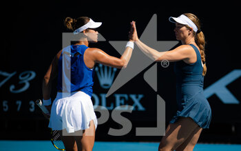 2022-01-19 - Danielle Collins of the United States & Desirae Krawczyk of the United States in action during the first round of doubles at the 2022 Australian Open, WTA Grand Slam tennis tournament on January 19, 2022 at Melbourne Park in Melbourne, Australia - 2022 AUSTRALIAN OPEN, WTA GRAND SLAM TENNIS TOURNAMENT - INTERNATIONALS - TENNIS