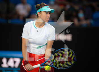 2022-01-19 - Belinda Bencic of Switzerland in action against Amanda Anisimova of the United States during the second round of the 2022 Australian Open, WTA Grand Slam tennis tournament on January 19, 2022 at Melbourne Park in Melbourne, Australia - 2022 AUSTRALIAN OPEN, WTA GRAND SLAM TENNIS TOURNAMENT - INTERNATIONALS - TENNIS