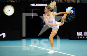 2022-01-21 - Camila Giorgi of Italy in action against Ashleigh Barty of Australia during the third round at the 2022 Australian Open, WTA Grand Slam tennis tournament on January 21, 2022 at Melbourne Park in Melbourne, Australia - 2022 AUSTRALIAN OPEN, WTA GRAND SLAM TENNIS TOURNAMENT - INTERNATIONALS - TENNIS