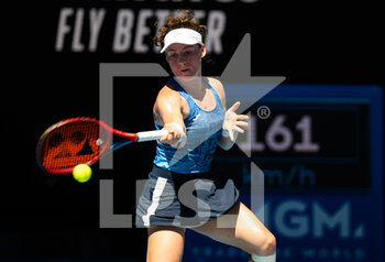2022-01-22 - Tamara Zidansek of Slovenia in action against Alize Cornet of France during the third round at the 2022 Australian Open, WTA Grand Slam tennis tournament on January 22, 2022 at Melbourne Park in Melbourne, Australia - 2022 AUSTRALIAN OPEN, WTA GRAND SLAM TENNIS TOURNAMENT - INTERNATIONALS - TENNIS
