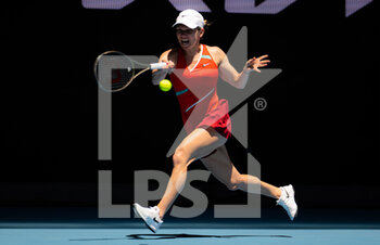 2022-01-22 - Simona Halep of Romania in action against Danka Kovinic of Montenegro during the third round at the 2022 Australian Open, WTA Grand Slam tennis tournament on January 22, 2022 at Melbourne Park in Melbourne, Australia - 2022 AUSTRALIAN OPEN, WTA GRAND SLAM TENNIS TOURNAMENT - INTERNATIONALS - TENNIS