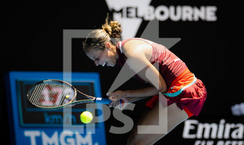 2022-01-25 - Madison Keys of the United States in action against Barbora Krejcikova of the Czech Republic during the quarter-final of the 2022 Australian Open, WTA Grand Slam tennis tournament on January 25, 2022 at Melbourne Park in Melbourne, Australia - 2022 AUSTRALIAN OPEN, WTA GRAND SLAM TENNIS TOURNAMENT - INTERNATIONALS - TENNIS