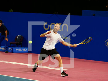 2022-02-03 - Adrian Mannarino of France in action against David Goffin of Belgium during the Open Sud de France 2022, ATP 250 tennis tournament on February 3, 2022 at Sud de France Arena in Montpellier, France - OPEN SUD DE FRANCE 2022, ATP 250 TENNIS TOURNAMENT - INTERNATIONALS - TENNIS