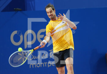 2022-02-04 - Richard Gasquet of France in action against Mikael Ymer of Sweden during the quarter-finals of the Open Sud de France 2022, ATP 250 tennis tournament on February 4, 2022 at Sud de France Arena in Montpellier, France - OPEN SUD DE FRANCE 2022, ATP 250 TENNIS TOURNAMENT - INTERNATIONALS - TENNIS