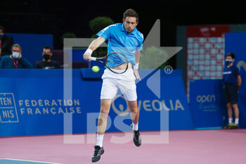 2022-02-05 - Nicolas Mahut of France during the Double semi-finals at the Open Sud de France 2022, ATP 250 tennis tournament on February 5, 2022 at Sud de France Arena in Montpellier, France - OPEN SUD DE FRANCE 2022, ATP 250 TENNIS TOURNAMENT - INTERNATIONALS - TENNIS