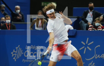 2022-02-05 - Alexander Zverev of Germany during his match against Mikael Ymer of Sweden during the semi-finals at the Open Sud de France 2022, ATP 250 tennis tournament on February 5, 2022 at Sud de France Arena in Montpellier, France - OPEN SUD DE FRANCE 2022, ATP 250 TENNIS TOURNAMENT - INTERNATIONALS - TENNIS