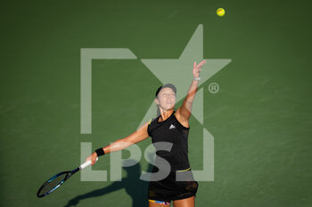 2022-02-14 - Jessica Pegula of the United States in action against Cori Gauff of the United States during the first round of the 2022 Dubai Duty Free Tennis Championships WTA 1000 tennis tournament on February 14, 2022 at The Aviation Club Tennis Centre in Dubai, UAE - 2022 DUBAI DUTY FREE TENNIS CHAMPIONSHIPS WTA 1000 TENNIS TOURNAMENT - INTERNATIONALS - TENNIS