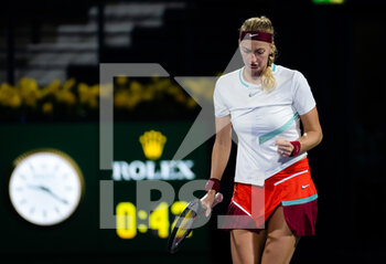 2022-02-14 - Petra Kvitova of the Czech Republic in action against Camila Giorgi of Italy during the first round of the 2022 Dubai Duty Free Tennis Championships WTA 1000 tennis tournament on February 14, 2022 at The Aviation Club Tennis Centre in Dubai, UAE - 2022 DUBAI DUTY FREE TENNIS CHAMPIONSHIPS WTA 1000 TENNIS TOURNAMENT - INTERNATIONALS - TENNIS