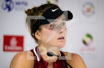 2022-02-15 - Elina Svitolina of Ukraine talks to the media after her first round match against Mayar Sherif of Egypt at the 2022 Dubai Duty Free Tennis Championships WTA 1000 tennis tournament on February 15, 2022 at The Aviation Club Tennis Centre in Dubai, UAE - 2022 DUBAI DUTY FREE TENNIS CHAMPIONSHIPS WTA 1000 TENNIS TOURNAMENT - INTERNATIONALS - TENNIS
