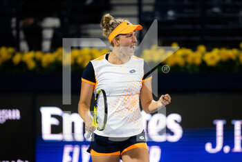2022-02-18 - Elise Mertens of Belgium in action during the doubles semi-final of the 2022 Dubai Duty Free Tennis Championships WTA 1000 tennis tournament on February 18, 2022 at The Aviation Club Tennis Centre in Dubai, UAE - 2022 DUBAI DUTY FREE TENNIS CHAMPIONSHIPS WTA 1000 TENNIS TOURNAMENT - INTERNATIONALS - TENNIS