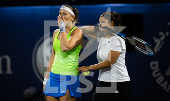 2022-02-18 - Lucie Hradecka of the Czech Republic & Sania Mirza of India in action during the doubles semi-final of the 2022 Dubai Duty Free Tennis Championships WTA 1000 tennis tournament on February 18, 2022 at The Aviation Club Tennis Centre in Dubai, UAE - 2022 DUBAI DUTY FREE TENNIS CHAMPIONSHIPS WTA 1000 TENNIS TOURNAMENT - INTERNATIONALS - TENNIS