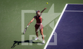 2022-03-11 - Simona Halep of Romania in action against Yekaterina Aleksandrova of Russia during the second round of the 2022 BNP Paribas Open, WTA 1000 tennis tournament on March 11, 2022 at Indian Wells Tennis Garden in Indian Wells, USA - 2022 BNP PARIBAS OPEN, WTA 1000 TENNIS TOURNAMENT - INTERNATIONALS - TENNIS