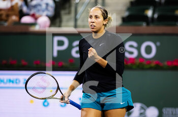 2022-03-11 - Madison Keys of the United States in action against Misaki Doi of Japan during the second round of the 2022 BNP Paribas Open, WTA 1000 tennis tournament on March 11, 2022 at Indian Wells Tennis Garden in Indian Wells, USA - 2022 BNP PARIBAS OPEN, WTA 1000 TENNIS TOURNAMENT - INTERNATIONALS - TENNIS