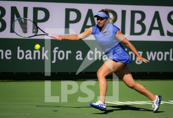 2022-03-11 - Kristina Kucova of Slovakia in action against Anett Kontaveit of Estonia during the second round of the 2022 BNP Paribas Open, WTA 1000 tennis tournament on March 12, 2022 at Indian Wells Tennis Garden in Indian Wells, USA - 2022 BNP PARIBAS OPEN, WTA 1000 TENNIS TOURNAMENT - INTERNATIONALS - TENNIS