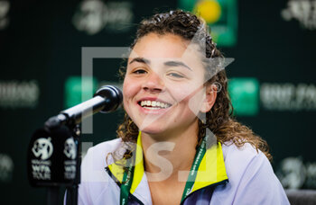 2022-03-12 - Jasmine Paolini of Italy talks to the media after the second round of the 2022 BNP Paribas Open, WTA 1000 tennis tournament on March 12, 2022 at Indian Wells Tennis Garden in Indian Wells, USA - 2022 BNP PARIBAS OPEN, WTA 1000 TENNIS TOURNAMENT - INTERNATIONALS - TENNIS