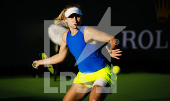 2022-03-12 - Daria Saville of Australia in action against Ons Jabeur of Tunisia during the second round of the 2022 BNP Paribas Open, WTA 1000 tennis tournament on March 12, 2022 at Indian Wells Tennis Garden in Indian Wells, USA - 2022 BNP PARIBAS OPEN, WTA 1000 TENNIS TOURNAMENT - INTERNATIONALS - TENNIS