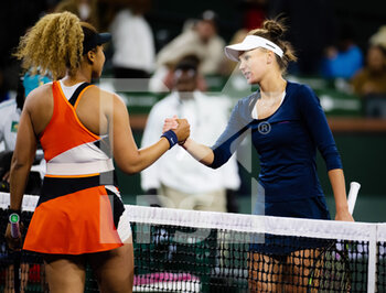 2022-03-12 - Naomi Osaka of Japan & Veronika Kudermetova of Russia in action during the second round of the 2022 BNP Paribas Open, WTA 1000 tennis tournament on March 12, 2022 at Indian Wells Tennis Garden in Indian Wells, USA - 2022 BNP PARIBAS OPEN, WTA 1000 TENNIS TOURNAMENT - INTERNATIONALS - TENNIS