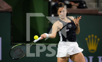 2022-03-14 - Sara Sorribes Tormo of Spain in action against Paula Badosa of Spain during the third round of the 2022 BNP Paribas Open, WTA 1000 tennis tournament on March 14, 2022 at Indian Wells Tennis Garden in Indian Wells, USA - 2022 BNP PARIBAS OPEN, WTA 1000 TENNIS TOURNAMENT - INTERNATIONALS - TENNIS