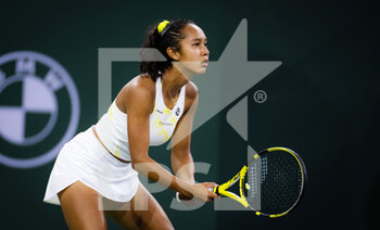 2022-03-15 - Leylah Fernandez of Canada in action against Paula Badosa of Spain during the fourth round of the 2022 BNP Paribas Open, WTA 1000 tennis tournament on March 15, 2022 at Indian Wells Tennis Garden in Indian Wells, USA - 2022 BNP PARIBAS OPEN, WTA 1000 TENNIS TOURNAMENT - INTERNATIONALS - TENNIS