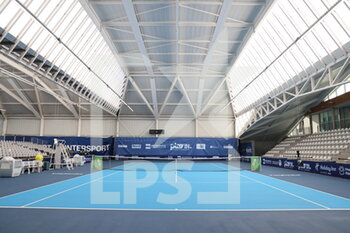 2022-03-18 - Court Central during the Play In Challenger 2022, ATP Challenger Tour tennis tournament on March 20, 2022 at Tennis Club Lillois Lille Metropole in Lille, France - PLAY IN CHALLENGER 2022, ATP CHALLENGER TOUR TENNIS TOURNAMENT - INTERNATIONALS - TENNIS