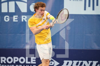 2022-03-18 - Luca Van Assche during the Play In Challenger 2022, ATP Challenger Tour tennis tournament on March 20, 2022 at Tennis Club Lillois Lille Metropole in Lille, France - PLAY IN CHALLENGER 2022, ATP CHALLENGER TOUR TENNIS TOURNAMENT - INTERNATIONALS - TENNIS