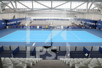 2022-03-20 - Court Central during the Play In Challenger 2022, ATP Challenger Tour tennis tournament on March 20, 2022 at Tennis Club Lillois Lille Metropole in Lille, France - PLAY IN CHALLENGER 2022, ATP CHALLENGER TOUR TENNIS TOURNAMENT - INTERNATIONALS - TENNIS